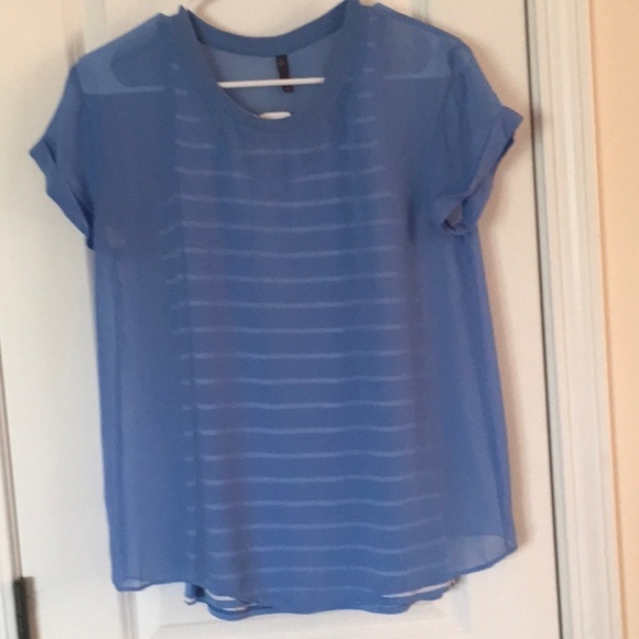 🎉 SALE NYDJ Striped Top in Sky Blue - Picture 1 of 3